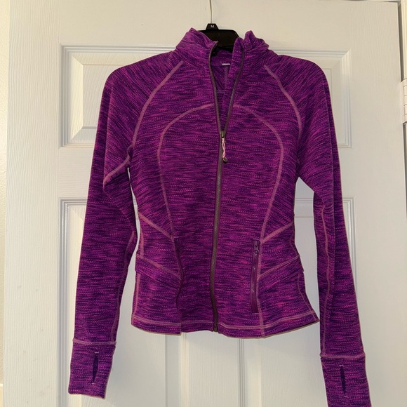 Lululemon Hustle in Your Bustle Jacket! - Picture 2 of 6